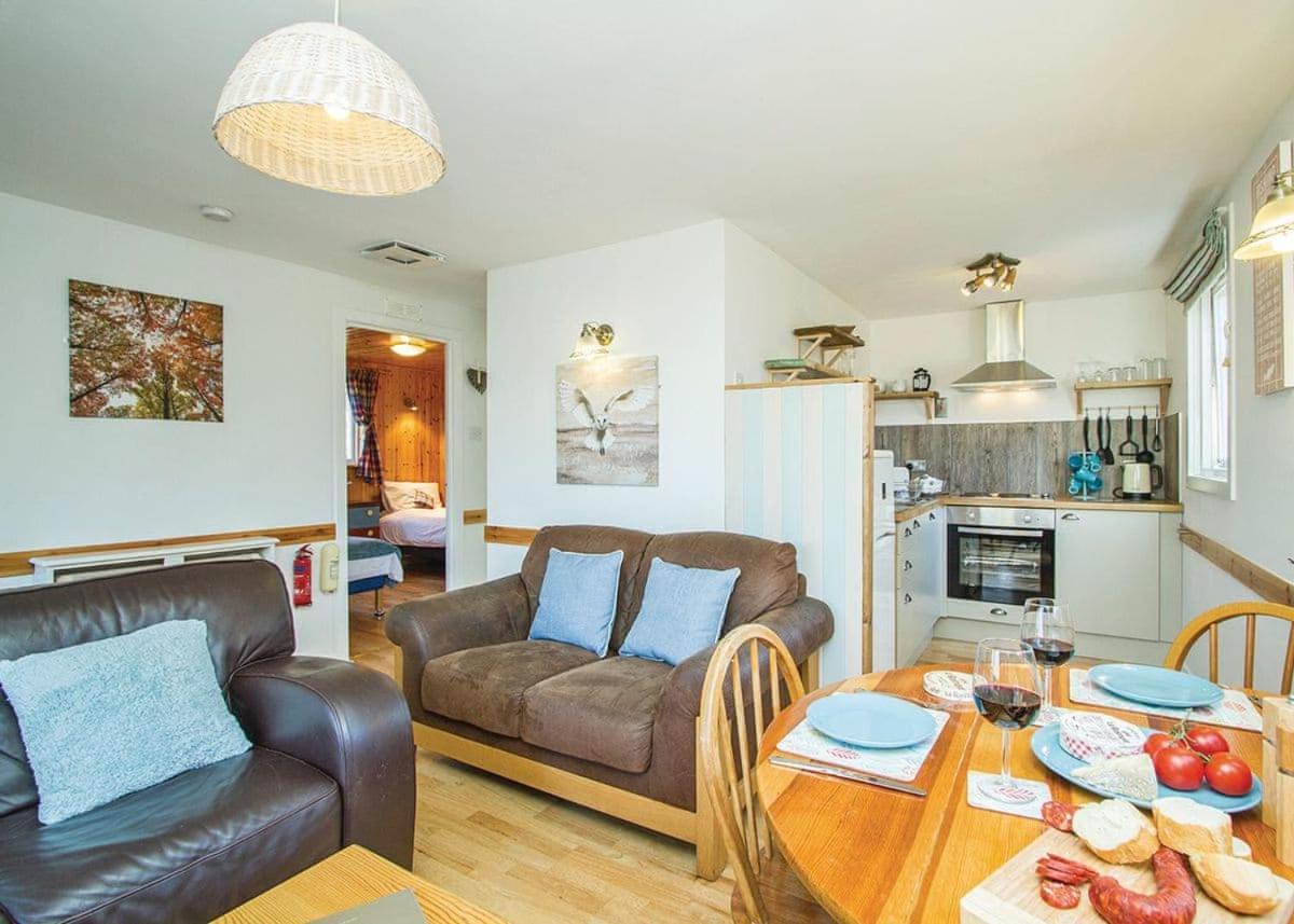 Kiltarlity Lodges Belladrum Bagian luar foto